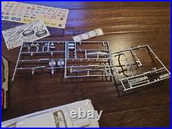 Vintage Amt 1965 Plymouth Barracuda Customizing Kit 1/25 Model Kit