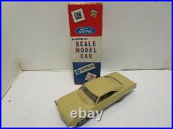 Vintage Amt 1966 Chevrolet Impala Ss Prmo Friction Car