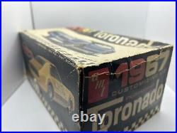 Vintage Amt 1/25 Model Kit, 1967 Oldsmoble Toronado, 6937-200, Gene Winfield