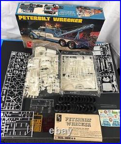 Vintage BLUE BOX AMT Peterbilt Wrecker Truck 1/25 Scale 1974 Model Kit
