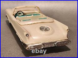 Vintage Built SMP/AMT 1958 Imperial Convertible 1/25 Scale Model Kit Excellent
