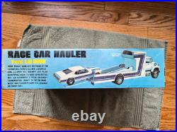 Vintage Factory Wrapped AMT Race Car Hauler Ford LN 8000 125 Scale Model T 505
