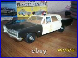 Vintage Jo-Han Plymouth Fury Police Pursuit Vehicle Older Build New Display Case