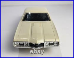 Vintage Johan Model 1968 Oldsmobile 442 vintage Promo model 1/25 McM