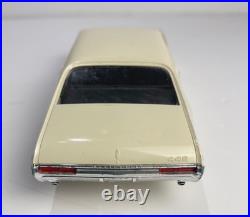 Vintage Johan Model 1968 Oldsmobile 442 vintage Promo model 1/25 McM