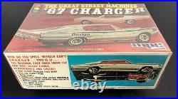 Vintage MPC Dodge Charger 125 Scale Original 1974 Model Kit SEALED