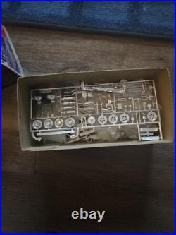 Vintage Model 1963 Bonneville Hardtop Custom 3 in 1 AMT Kit