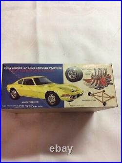 Vintage Model Car Kit AMT # T121-225 1971 Opel GT 1/25 Scale