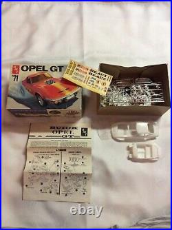 Vintage Model Car Kit AMT # T121-225 1971 Opel GT 1/25 Scale