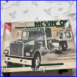 Vintage Movin' On Kenworth W-925 Semi Tractor Truck Model Kit AMT ERTL 1/25 Open