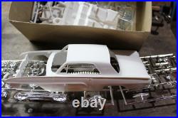 Vintage Original AMT 1963 T-Bird Ford Advanced Customizing Model Kit In Box
