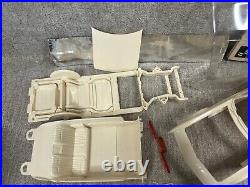 Vintage Original AMT 1967 Oldsmobile Toronado Model Kit #6937-200 As pictured