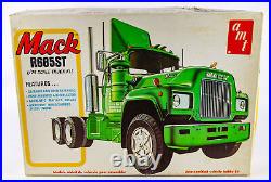 Vintage Original AMT T535 Mack R685ST Semi Truck Tractor 125 Scale Model Truck