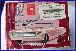 Vintage Original Issue AMT 1962 Ford Galaxie Sunliner Conv Kit in 1/25th Scale