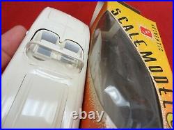 Vintage Smp Amt 1962 F922 White/creme Conv. Corvette 125 Scale Promo Car Boxed