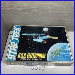 Vintage Star Trek USS Enterprise Unbuilt 1974 AMT Model