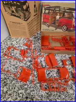 Volkswagen Micro Bus Model Kit REVELL MIB NEW Unbuilt H-1228149